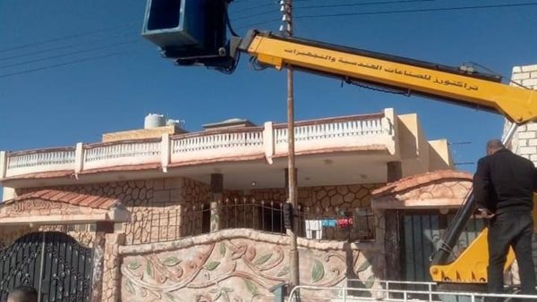 اصلاح أعمدة الكهرباء