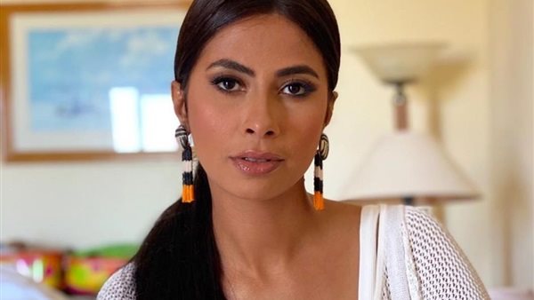 الفنانه روبي