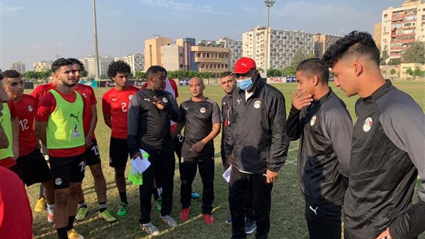 ربيع ياسين مع منتخب