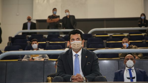 الدكتور أشرف صبحي