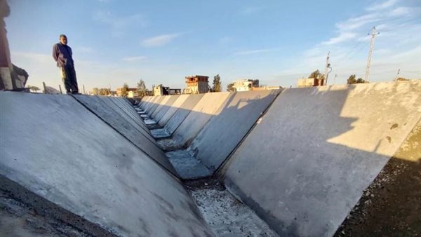 تبطين الترع