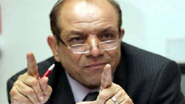 شكري أبو عميرة 