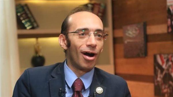 محمد عبدالعزيز 