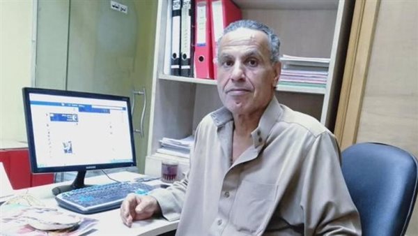 الروائي حمدي أبو