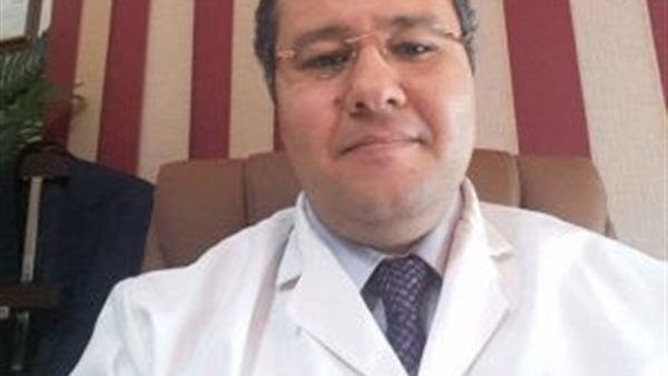 الدكتور عمرو الدخاخني