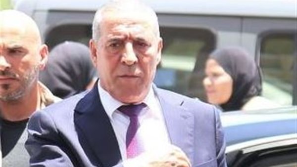 الوزير حسين الشيخ