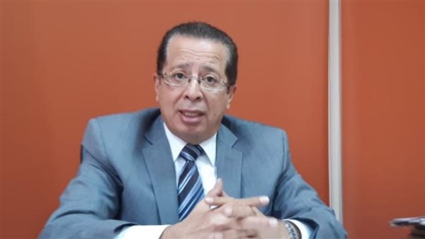  الأستاذ أيمن رضا