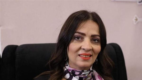 الأستاذة إيمان حسن