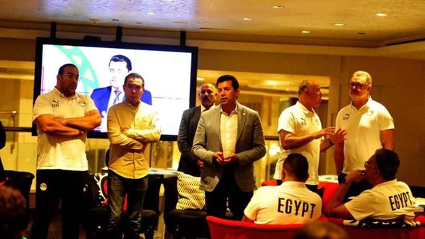 وزير الشباب والرياضة