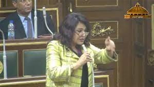  آمال عبدالحميد