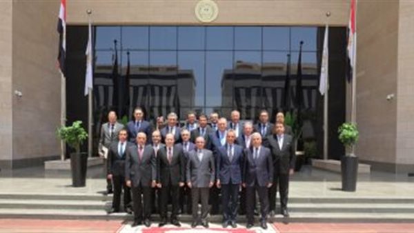 وزير العدل من أمام