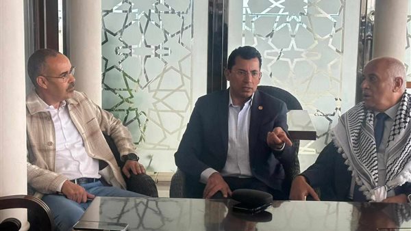 جانب من اللقاء