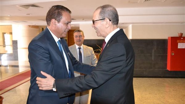 جانب من اللقاء