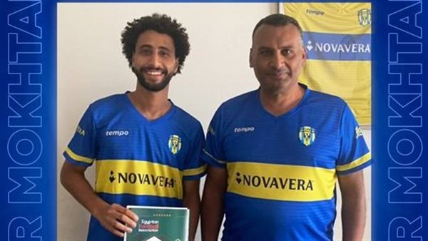 عمر المختار لاعب