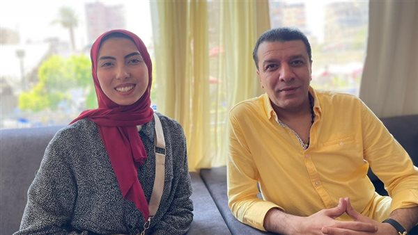 مصطفى كامل والزميلة