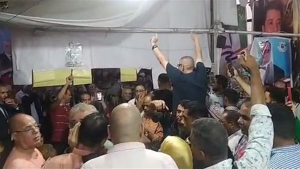 فرحة الفوز بانتخابات