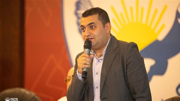 احمد الأحمر عضو نادي