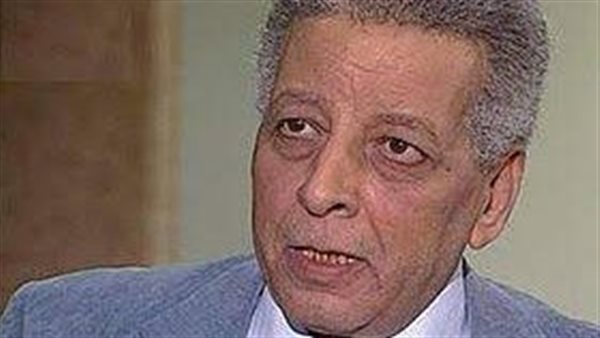  الفنان خليل مرسي