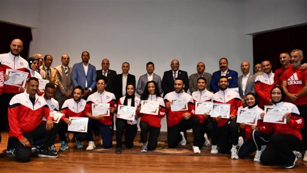 وزير الشباب والرياضة