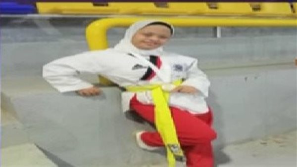 الطالبة أمنية