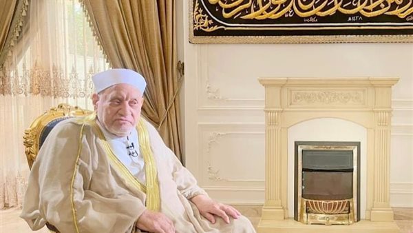 أحمد عمر هاشم 