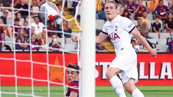 توتنهام وبرشلونة