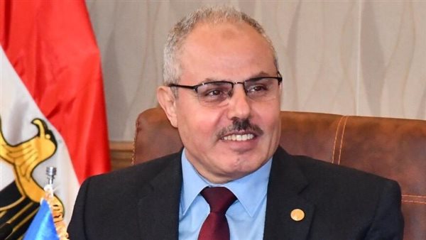 رئيس جامعة قناة السويس
