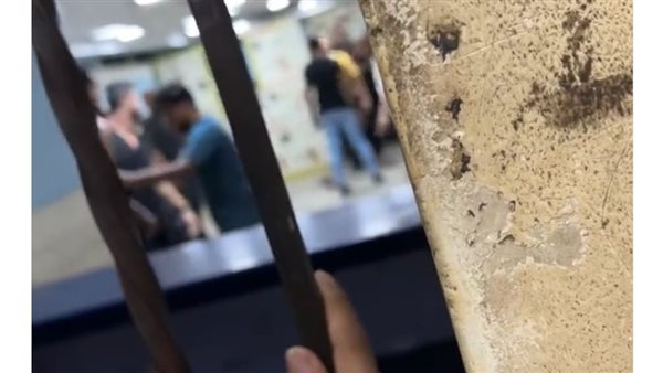 جانب من الخناقة 