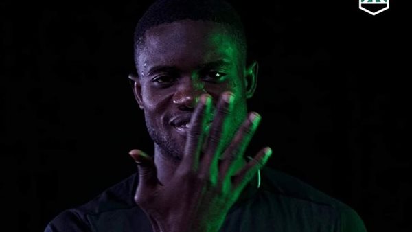 أرناوفي مومبولي