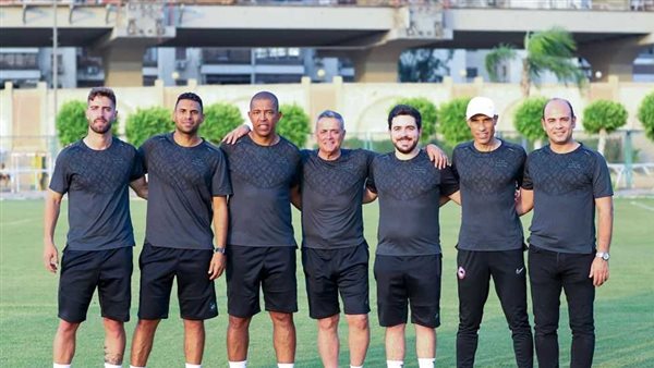 الجهاز الفني لفريق