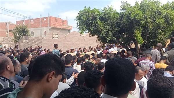 جانب من الجنازة 