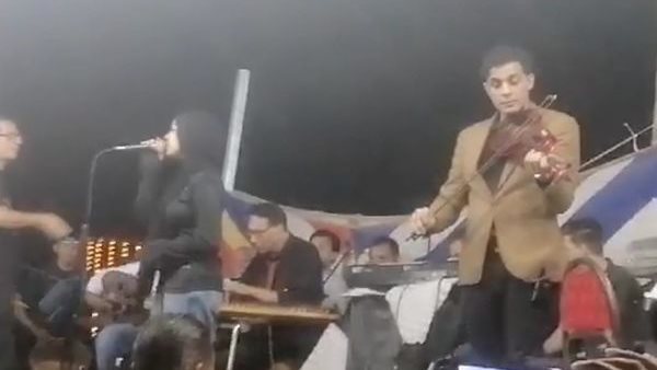 صورة من الحدث