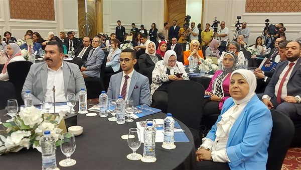 وزير الشباب والرياضة