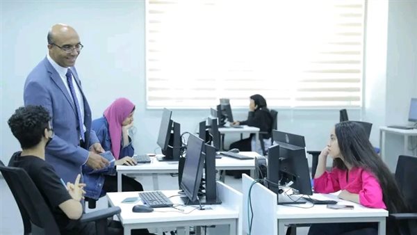 طلاب الجامعات 