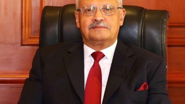 الدكتور أحمد حمد