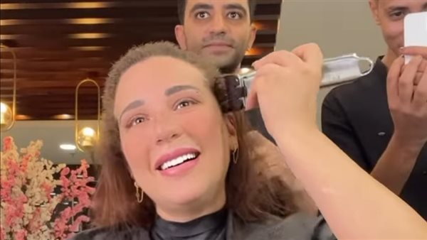 أسما شريف منير 