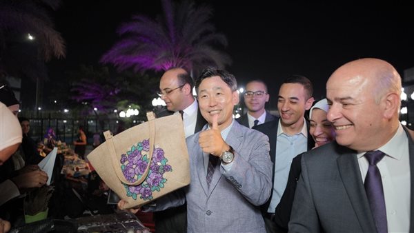 وزير الشباب والرياضة