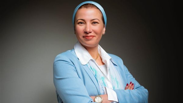 وزيرة البيئة