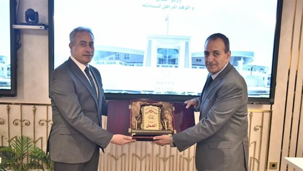 زيارة وزير العمل