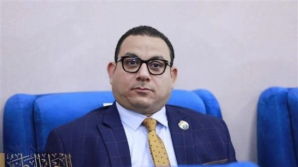 الدكتور كريم عادل