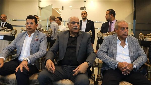 وزير الشباب والرياضة