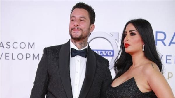 ندى الكامل زوجها