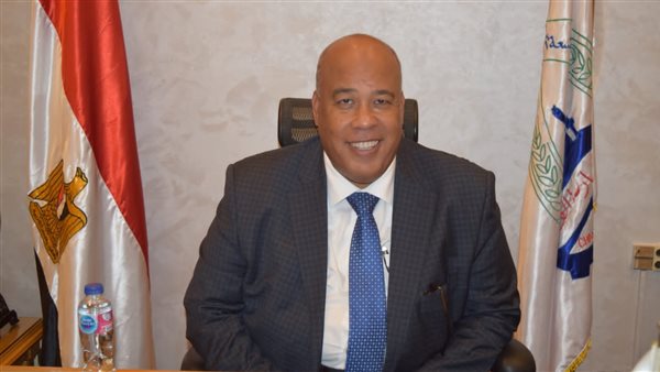  أيمن العشري 