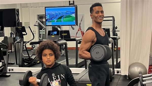 محمد رمضان و نجله