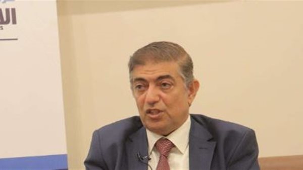 هشام عبد العزيز