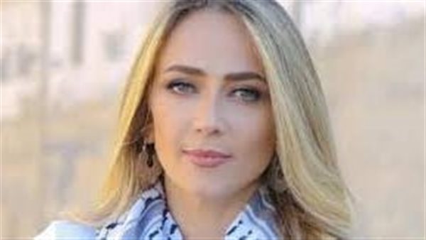  الفنانة الفلسطينية