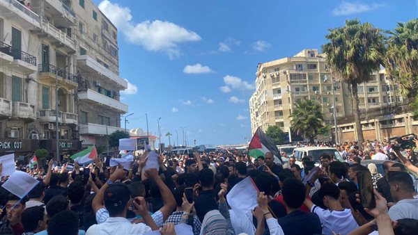 مسيرات الشباب الداعمة