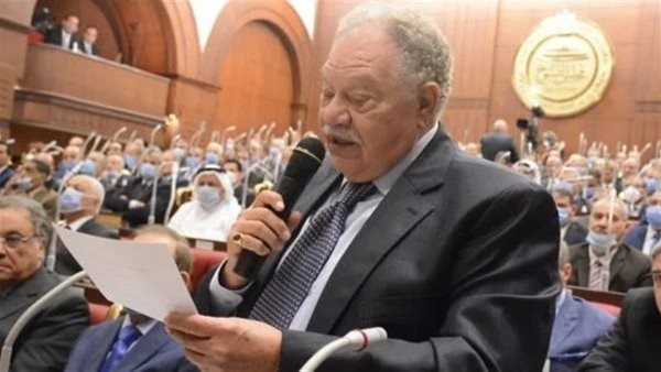 يحيي الفخراني 