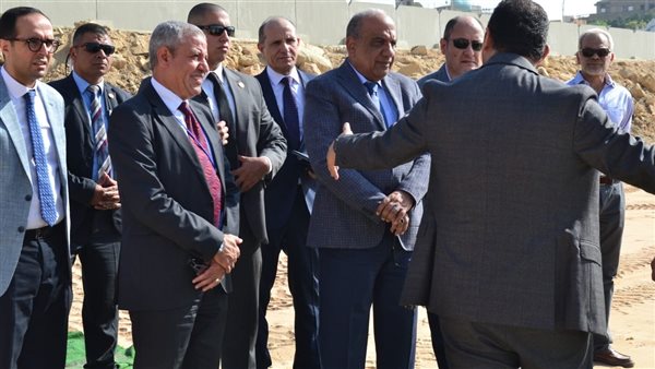  الدكتور محمود عصمت