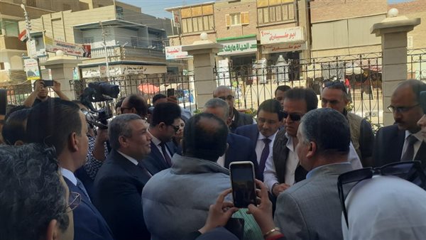 زيارة وزير الصحة